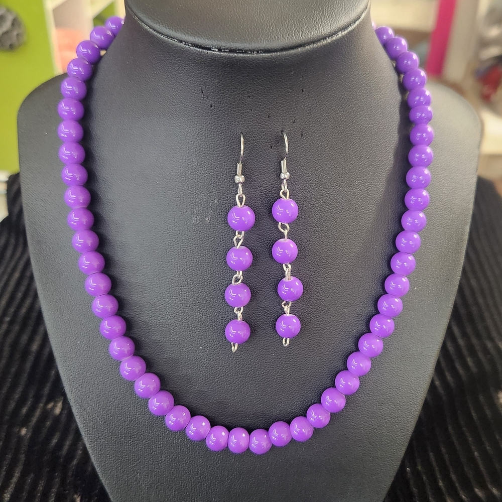 Elegant Purple Beaded Necklace and Earring Set